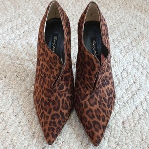 BEVERLY FELDMAN vintage leopard booties